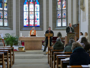 Palmsontag in St. Crescentius - Beginn der Heiligen Woche (Foto: Karl-Franz Thiede)